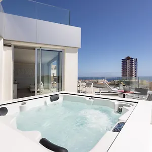 suite-in-costa-adeje-with-sea-views-all-you-need-is-your.adeje-hotels.com/